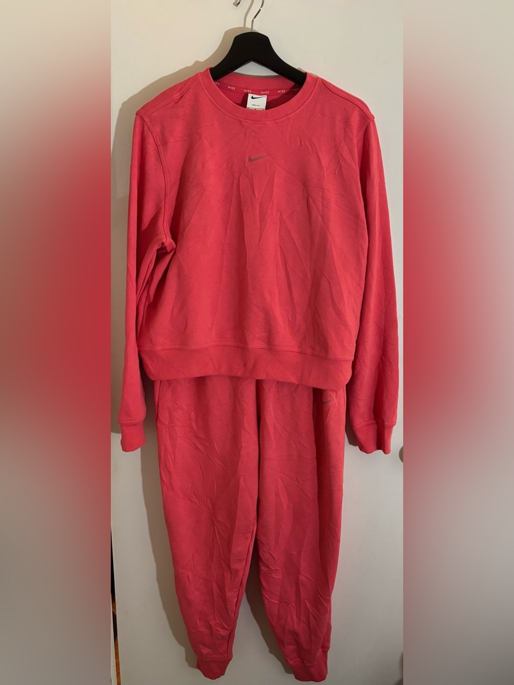 Nike Sweat SuitCrew-Neck French Terry Sweatshirt & Sweatpants Sz Med - Pink Cora